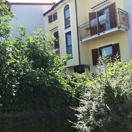 Ad Stellam Maris ポレッチ